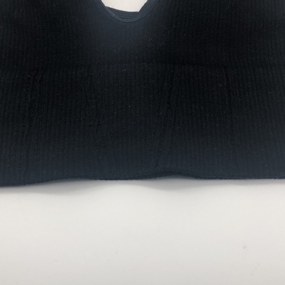 FREE PEOPLE INTIMATELY BRALETTE. - Picture 3 of 6